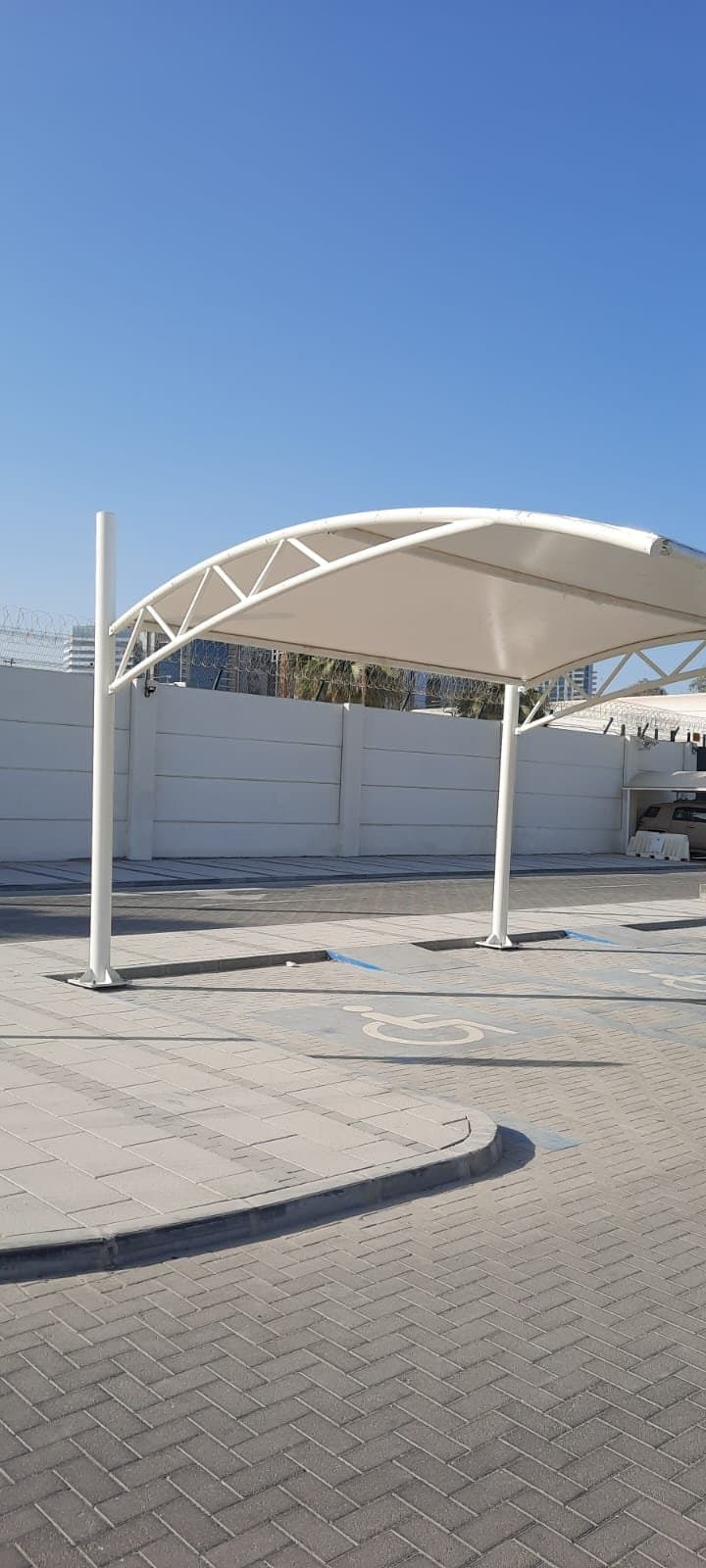 Truss Cantilever Car Parking Shade — Abu Dhabi